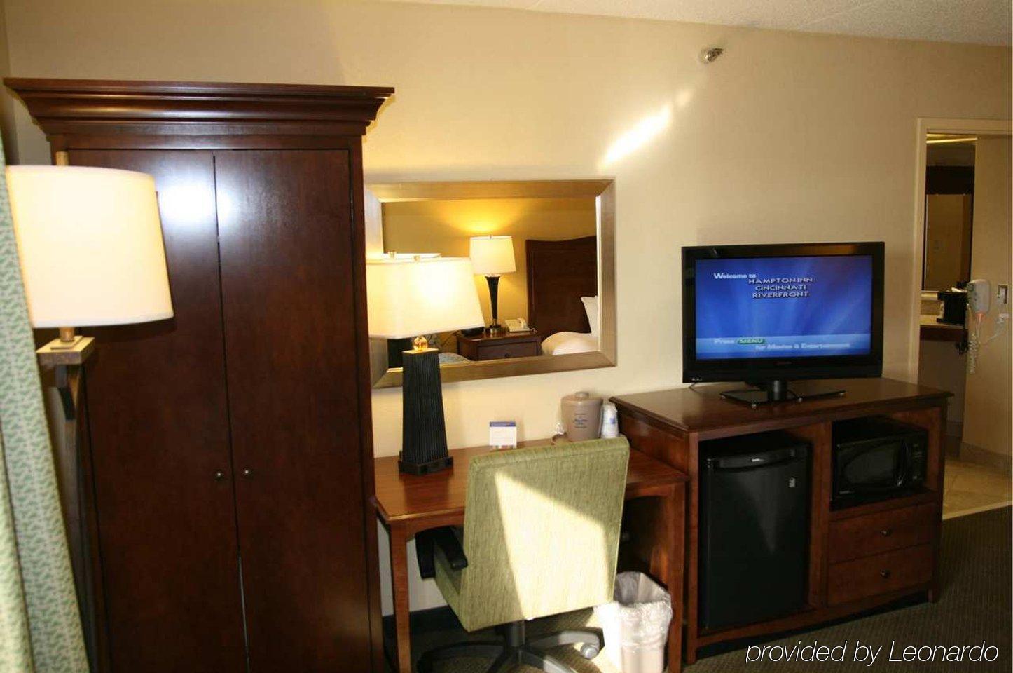 Holiday Inn Express & Suites Cincinnati Riverfront, An Ihg Hotel Covington Bilik gambar